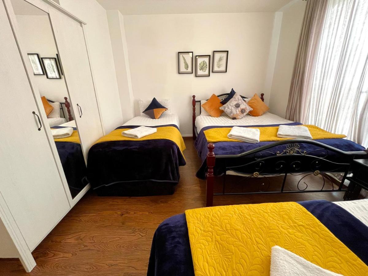 London Stratford Luxury House, 5 Minutes Walk Station, Westfield, 3 Bedrooms 3 Bathrooms, Reception, Garden, Parking ภายนอก รูปภาพ